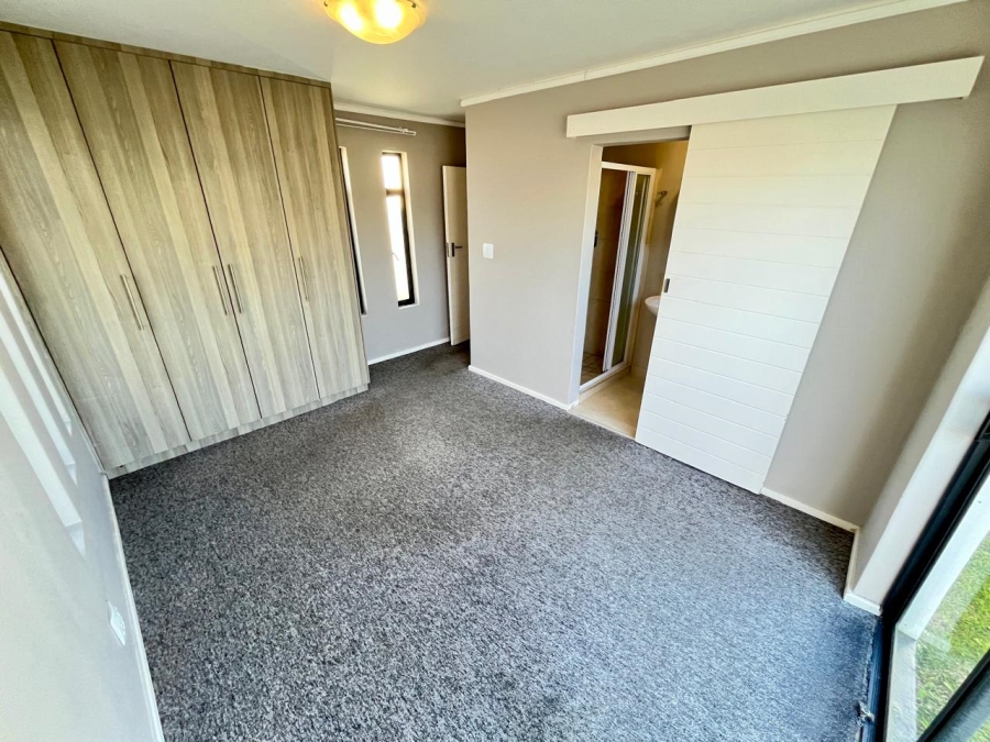 To Let 2 Bedroom Property for Rent in Nahoon Valley Park Eastern Cape